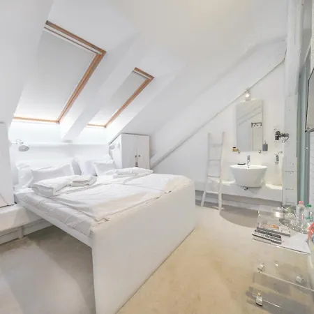 Blue Velvet 布达佩斯