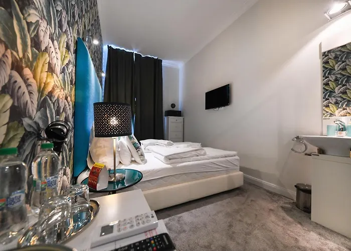 Blue Velvet Hotel 3*